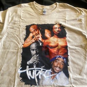 Tupac graphic short sleeve shirt
